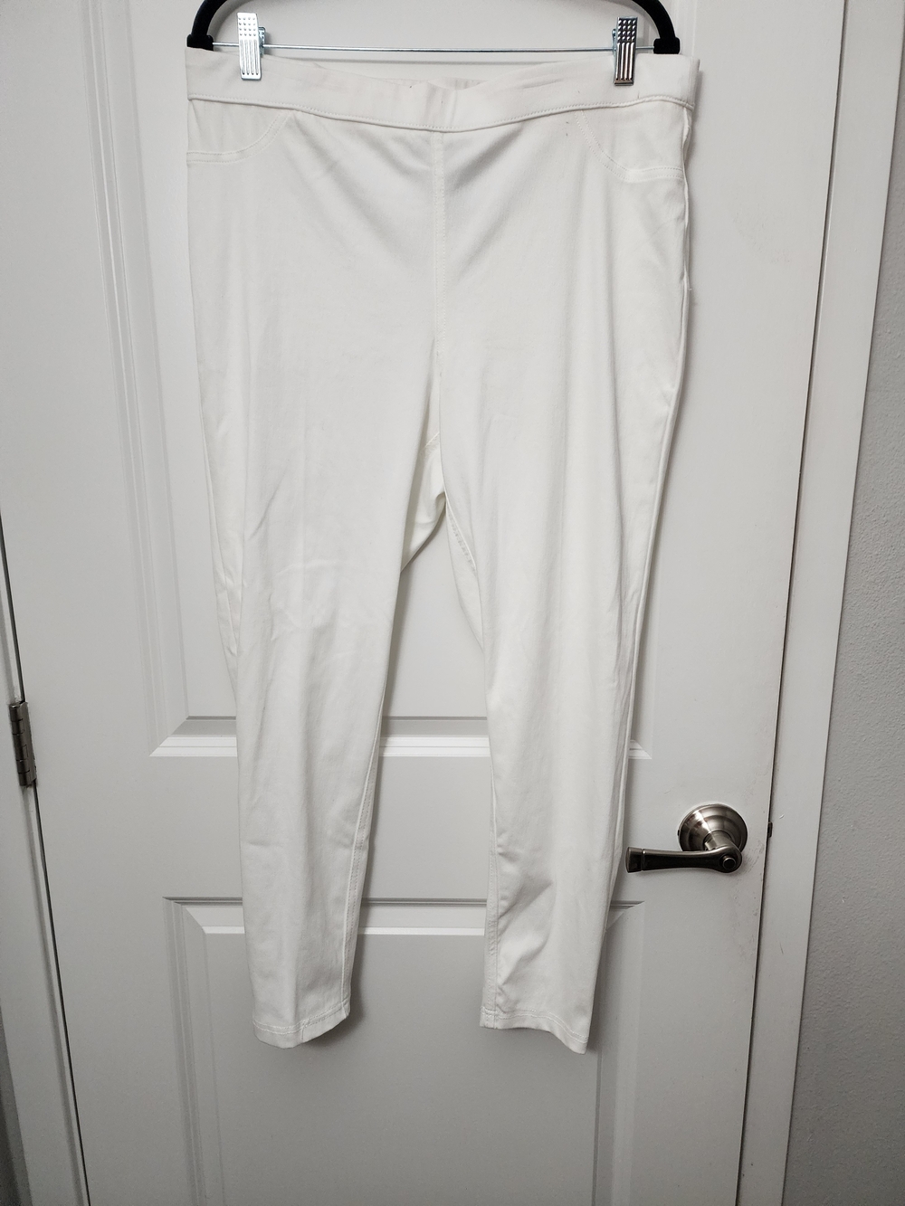 5/$25 Zac & Rachel Crisp White Jeggings Pants - Picture 2 of 6